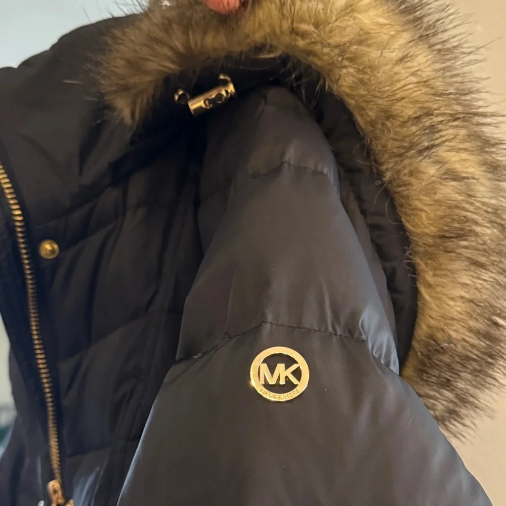 MICHAEL Michael Kors Black Puffer Jacket with Fur Trim - Picture 3 of 5